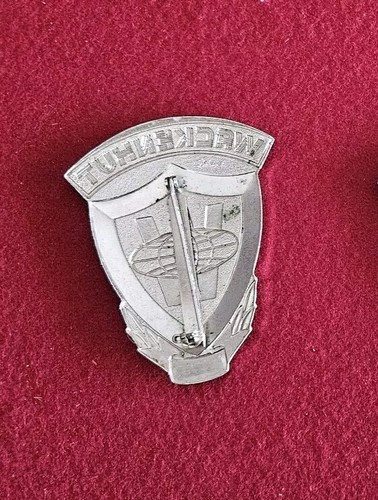 Vintage Wackenhut Security Guard Silver Tone Badge Blackinton Obsolete Collectio - Picture 2 of 3