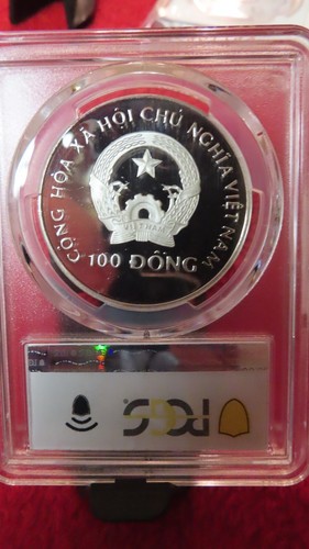Vietnam 1989 World Cup Italy 999 Silver 100 Dong Soccer / Football PCGS PR67 - Picture 10 of 10