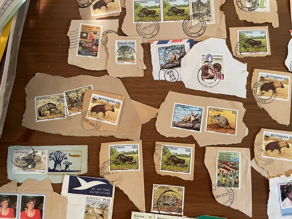 Botsuana - Juego de aproximadamente 150 estampillas - USADAS Foto 4 de 4
