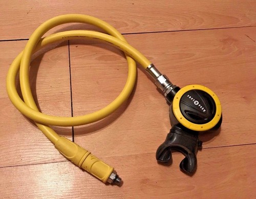 Aqua Lung ABS Yellow Octopus for Scuba Diving Aqua Lung ABS Yellow Octopus for Scuba Diving