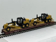Atlas 68’ Ralphstrains custom NS 101518w/2 Caterpillar 12M3 motorgrader 1/87 HO
