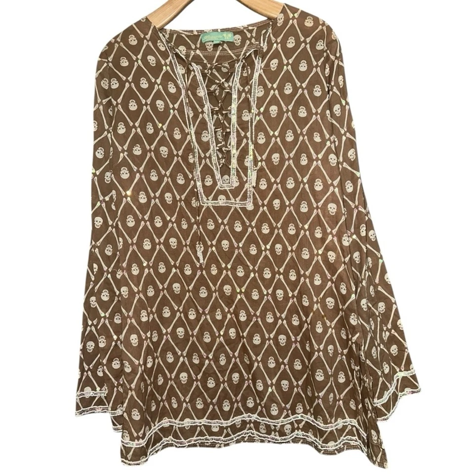 Cubre lentejuelas iridiscentes estampado calavera blanco tostado talla M L Letarte Swim para mujer Foto 2 de 4