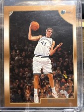 1998-99 Topps #154 Dirk Nowitzki ROOKIE
