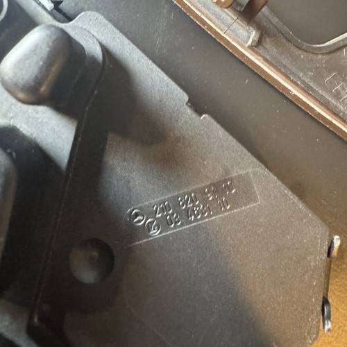 Interruptor de control del asiento izquierdo del conductor Mercedes CLK320 1998-2002 OEM 2108209110 PROBADO - Imagen 8 de 12