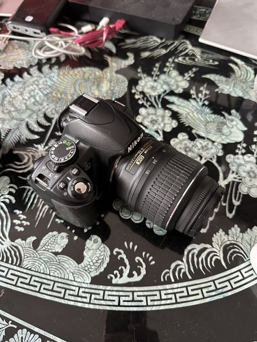 Nikon D3100 - Picture 1 of 3