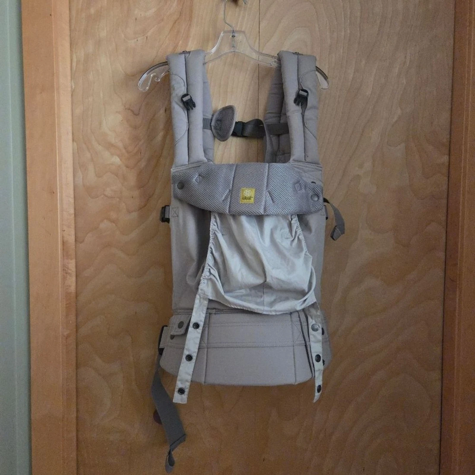 Lillebaby Grey baby carrier