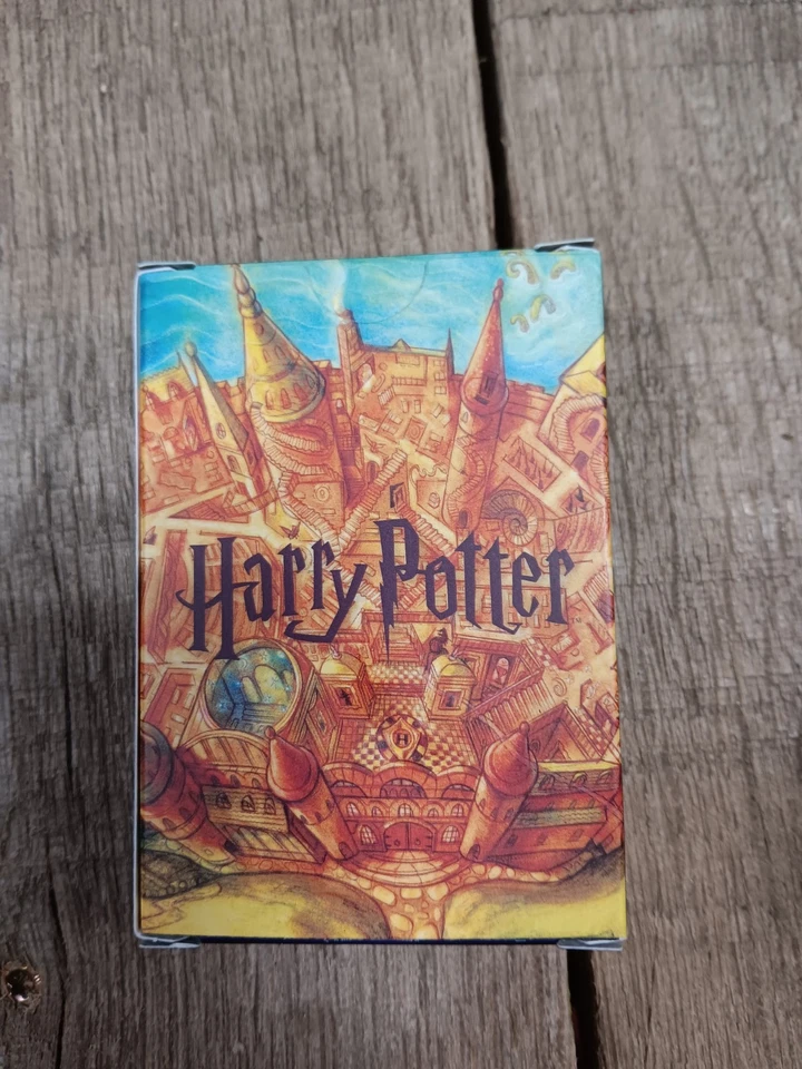 Cartas de Harry Potter Criaturas Mágicas - Mazo Tamaño Poker Foto 2 de 2