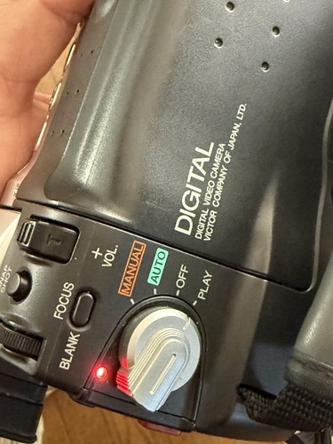 JVC Digital Video Camera GR-DVL320u , With Bag , Remote - Bild 8 von 13