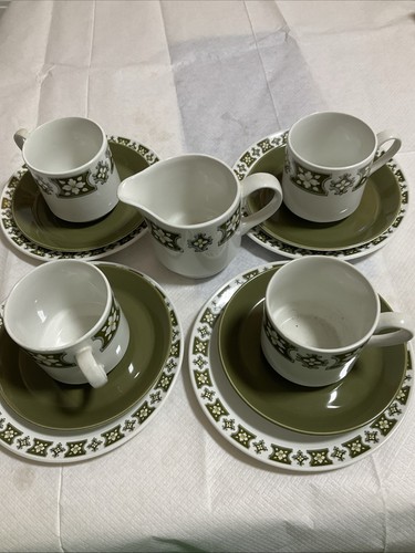 Midwinter Stylecraft- 4 x Tea Set Trios and Milk Jar 13 Pieces - Picture 5 of 20