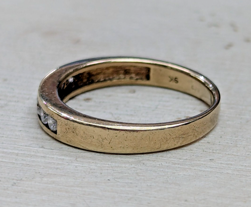9ct Yellow Gold Ring Diamond Stones UK Hallmarked ring Size M - Picture 4 of 11