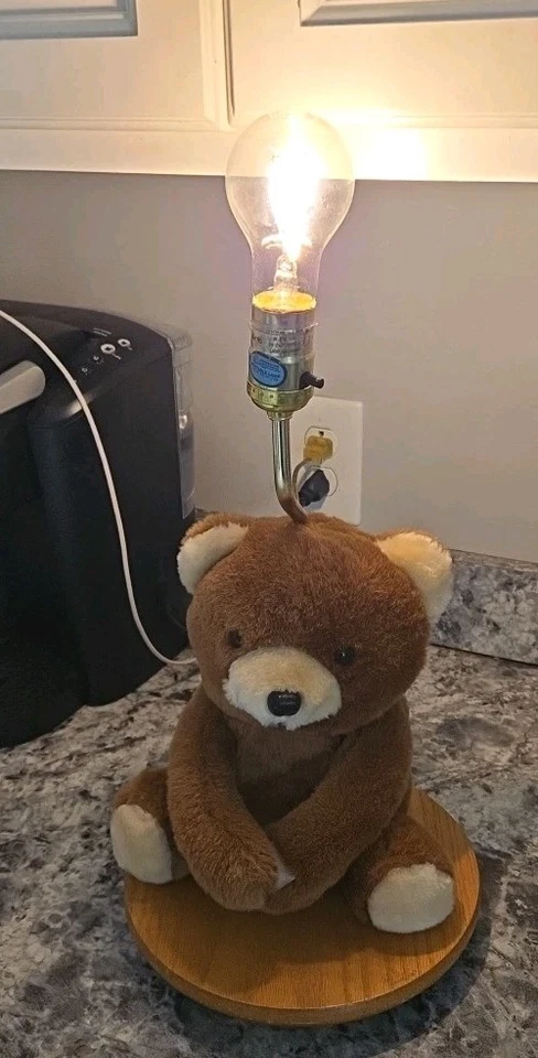 Abajur de mesa ADI ursinho de pelúcia vintage anos 80 caixa de música berçário ursinho raro - Imagem 2 de 4