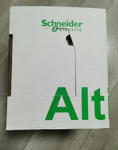 NEW Schneider ATV71H075N4Z INVERTER in box Fast Shipping - Picture 2 of 5