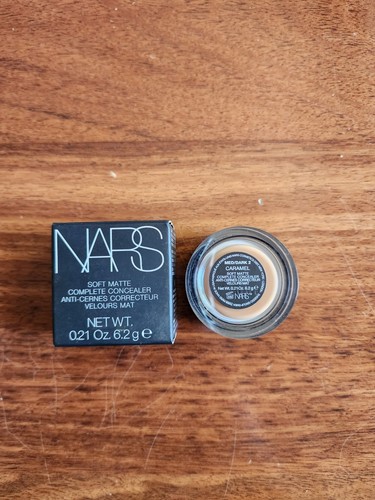 NARS Soft Matte Complete Concealer - Caramel (Med/Dark 2) 1284 - Picture 3 of 9