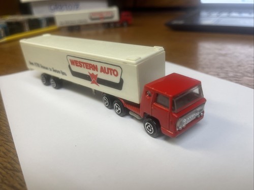 Western Auto Tractor / Trailer Made in France by Majorette 1/100 Diecast Semi - Picture 2 of 9