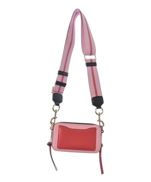 The Perfect Crossbody Bag For All Seasons: Marc Jacobs Snapshot