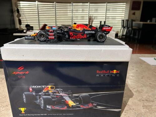 Spark F1 1:18 Max Verstappen RB16B World Champion 2021 Winner Dutch GP - Foto 6 di 9