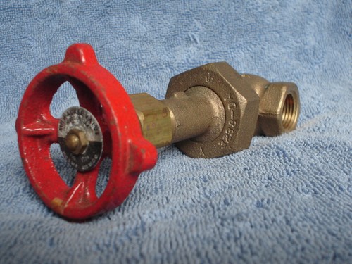 MILWAUKEE 1/2" Brass Gate Valve FIG. 1174 200 S.W.P. 400 W.O.G. Wheel Handle NOS - Picture 3 of 11