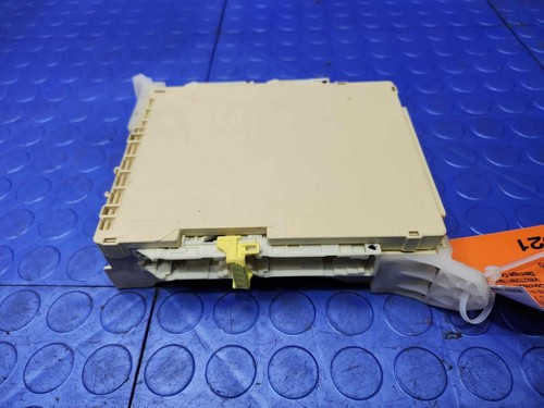 14-15 Lexus RX350 RX450H Driver Side Junction Block Fuse Box OEM 82730-0E162 - Picture 11 of 16