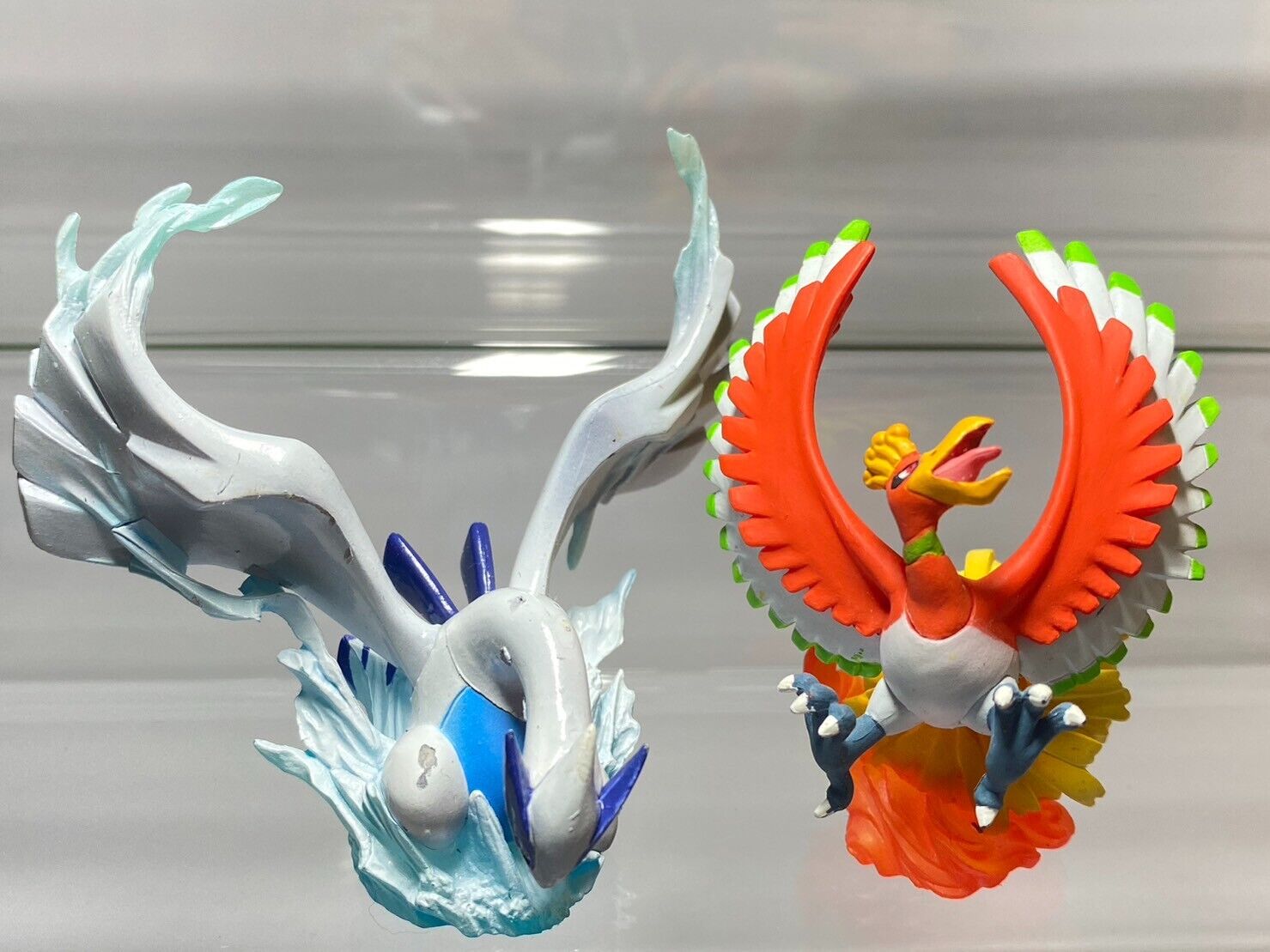 Pokemon Ho oh v Lugia