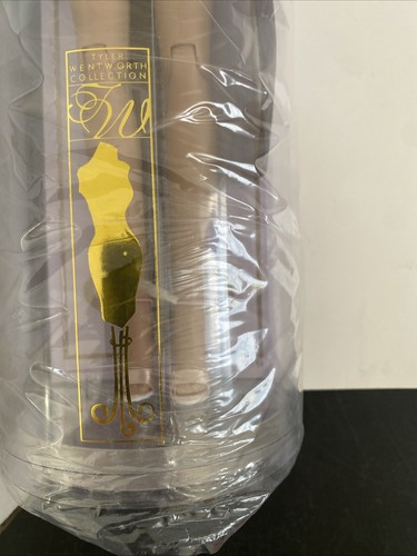 Tonner 16" The Tyler Wentworth Collection Doll, Ready To Wear Career? New - Picture 4 of 12
