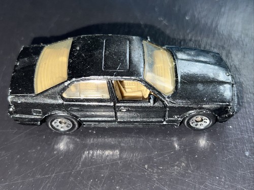 Lot 3-Hot Wheels Lamborghini Countach-1990 Pink Toyota matchbox BMW 5-Series - Picture 8 of 17