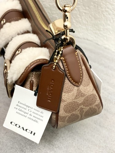 NWT Coach CY658 Ashton Baguette Bag In Signature Canvas Fast Shipping - Picture 4 of 15