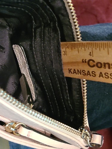 Juicy Couture Baby Pink Zippered Wristlet - Picture 11 of 12