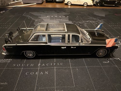 Minichamps 1/43 Lincoln Continental Johnson Presidential Parade Car Quick Fix - Picture 1 of 5