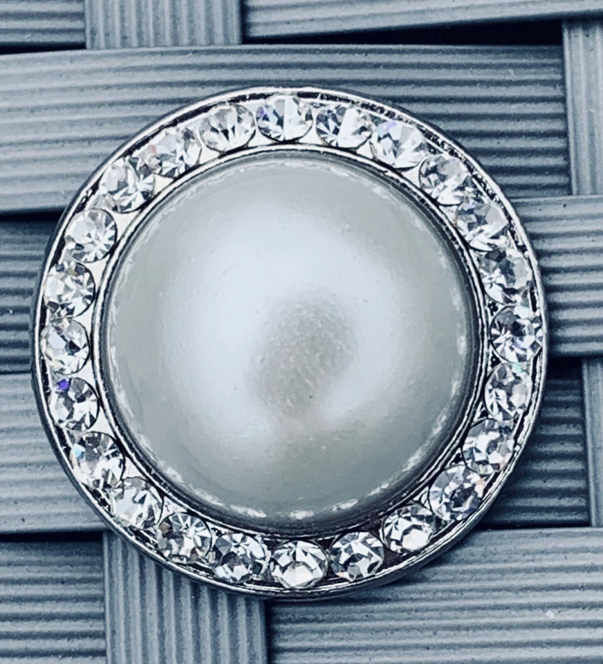 3 PCs Round Crystal Rhinestone Pearl Buttons Alloy Sewing Crafts W Hole Wedding - Image 3 of 4