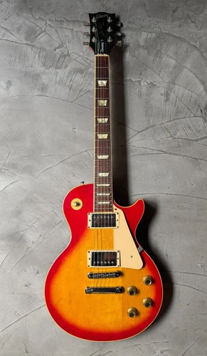 Gibson 1977 Les Paul Standard Cherry Sunburst 816410