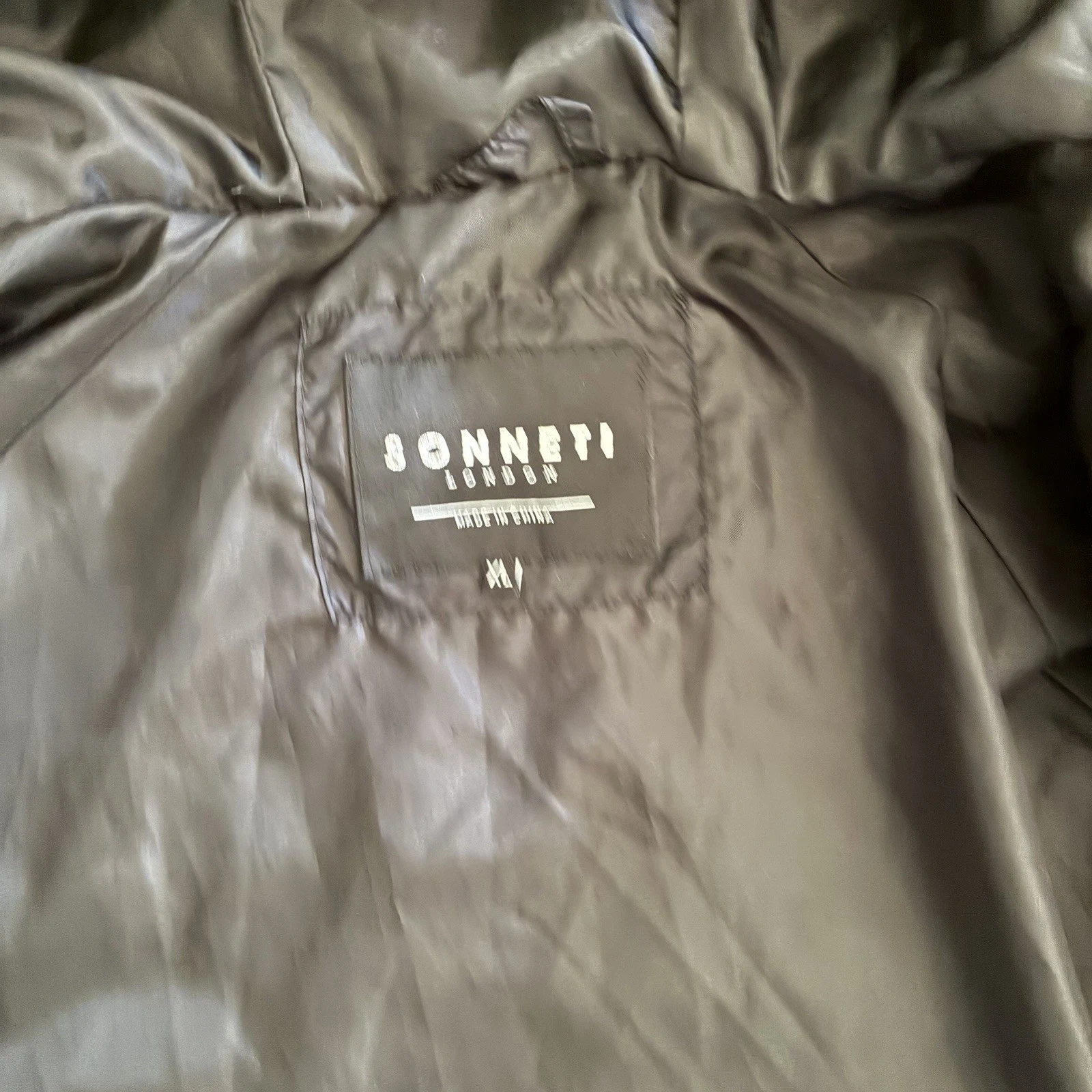 Sonneti London Men’s Puffer Jacket XL Black White Gray Hooded Colorblock Coat image 5