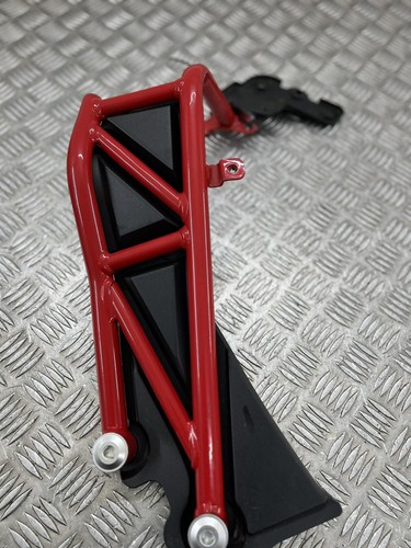 Sinnis Akuma 125 2021 right hand frame cradle 2019 - 2024 - Picture 2 of 8
