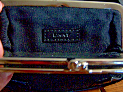 DKNY Logo Women's Coin Purse Fabric w/Leather Trim Wallet Bag Silver Kiss-Lock - Picture 7 of 7