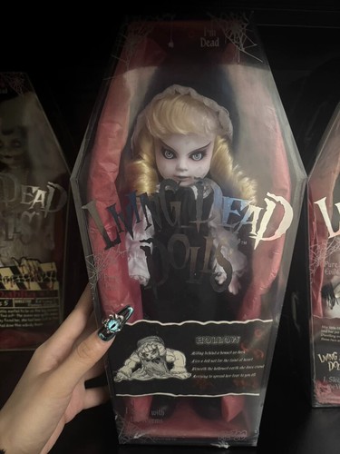 Mezco Living Dead Dolls Hollow Collector Rare Action Figure Vintage Toy