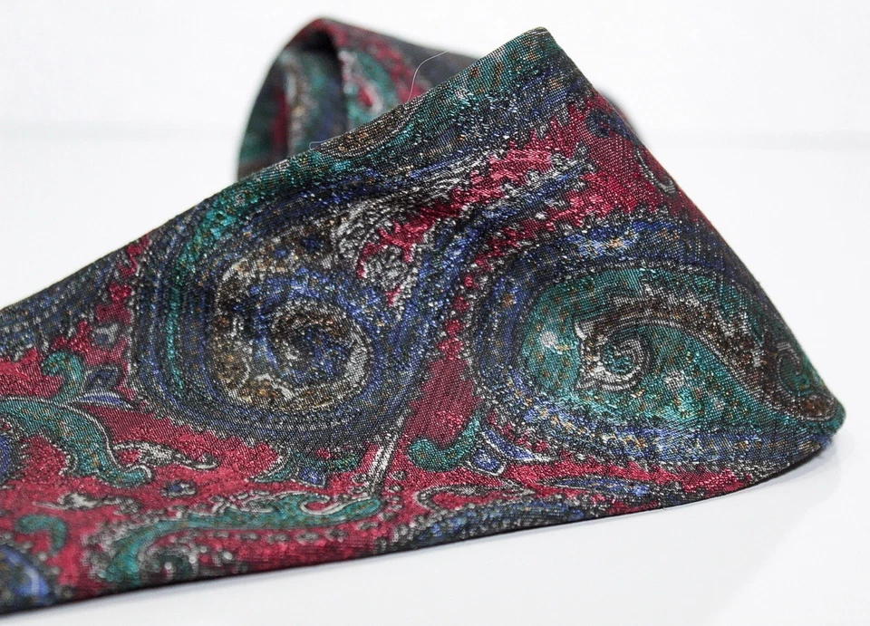 WEMBLEY Corbata Hombre Vintage Borgoña Cachemira 100% Poliéster Hecha en EE. UU. Foto 4 de 4