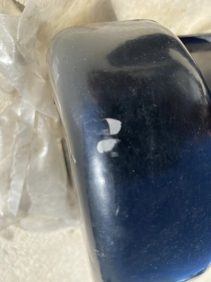 1170100930 Cubierta de válvula NOS M116 M117 420SL 500SL 560SL 560SEC 560SEL NO PERFECTA Foto 3 de 4