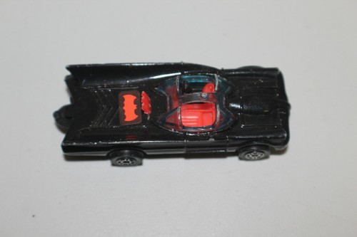 Vintage Batmobile Toy Diecast Corgi Juniors Batman 1976 DC Comics Car Black Red - Picture 1 of 4