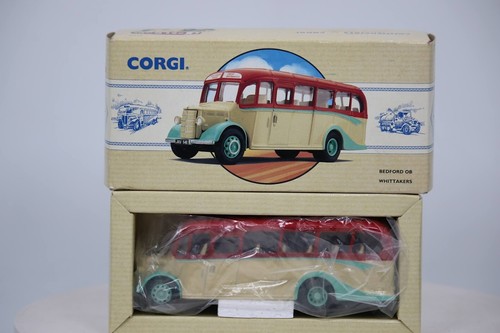 Corgi Classics Bedford OB Coach in Whittakers Livery No 97109 - Picture 3 of 8
