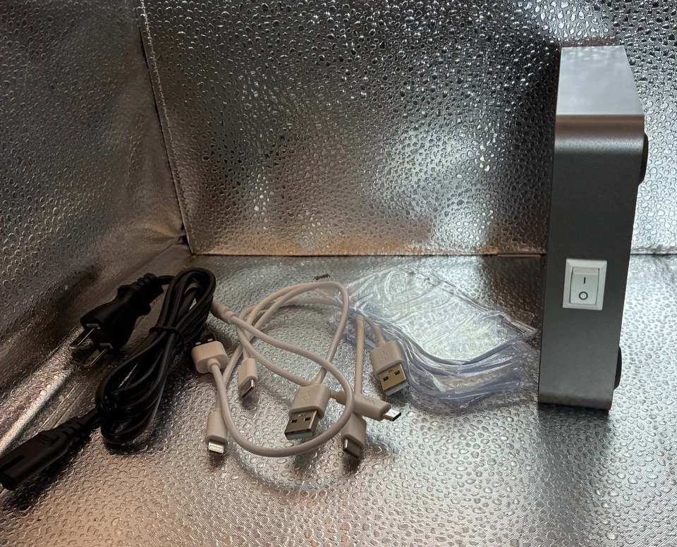 4 Port USB Charging Station - Multi Device Charger Organizer - Silver - Image 3 of 4