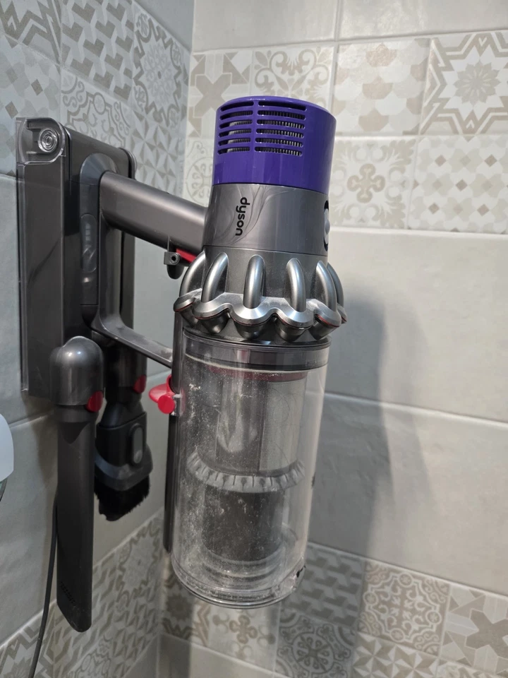 Dyson Cyclone V10 Absolute Aspirapolvere Senza Filo - Rame/Nichel (448883-01) - Immagine 2 di 3