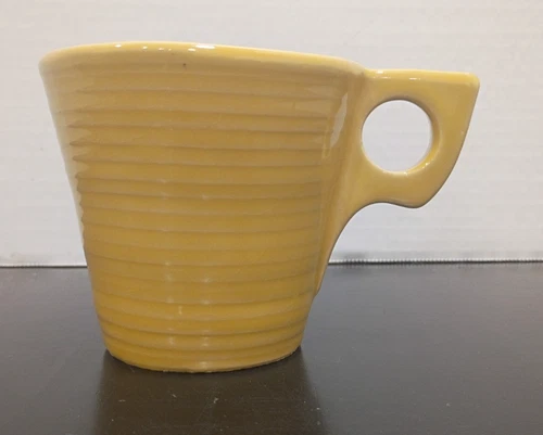 McCoy Stoneware 8oz Coffee Mug Yellow/Mustard Suburbia Square O Handle 1964