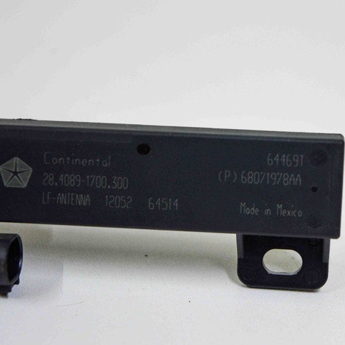 DODGE CHALLENGER Coupe Keyless Antenne 68071978AA 5.7 Benzin 277kw 2015 17219404 - Picture 6 of 6