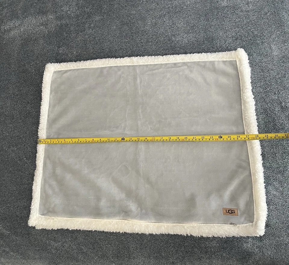 Funda de almohada 2-UGG funda falsa felpa sherpa piel sintética cierre de cremallera estándar gris Foto 4 de 4