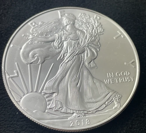 2018 SILVER EAGLE, 1OZ FINE SILVER, BU, BEAUTIFUL, HIGHLY COLLECTABLE  #0129