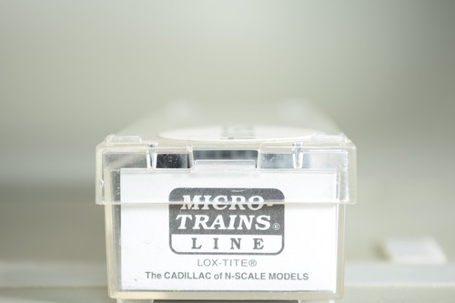 29004 N Scale Micro-Trains RG D&RGW DENVER AND RIO GRANDE WESTE   COVERED HOPPER - Picture 11 of 12