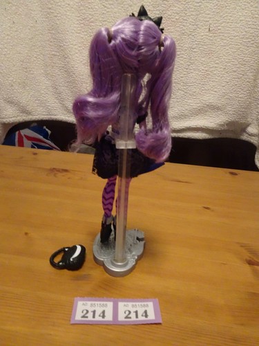 Ever After High Kitty Cheshire Doll & Stand - Daughter Of The Cheshire Cat - Picture 8 of 11