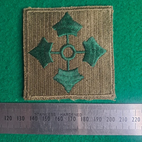 WW2 US United States Army 4th Infantry Division Patch Badge
