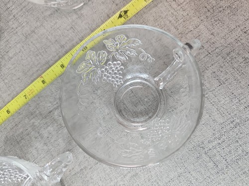 lot of 4 Anchor Hocking Vintage Grape Cluster Design cups mugs - Picture 2 of 3