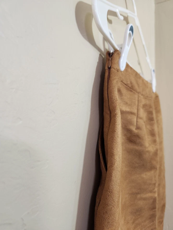 Mini-saia feminina Lauren Conrad camurça sintética tamanho 2 marrom - Imagem 4 de 4