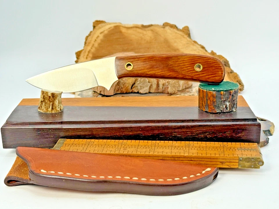 Cuchillo Blde fijo hecho a mano personalizado Tim Britton con funda de búfalo de hoja de 3"--2572,25 Foto 2 de 4